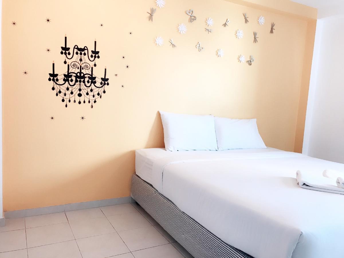 Blue Moon Hotel هوا هين المظهر الخارجي الصورة